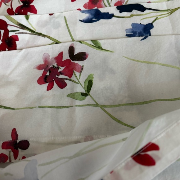 Pottery Barn Floral Duvet Cover - Multicolor wieen and 2 pillow set - Picture 5 of 5